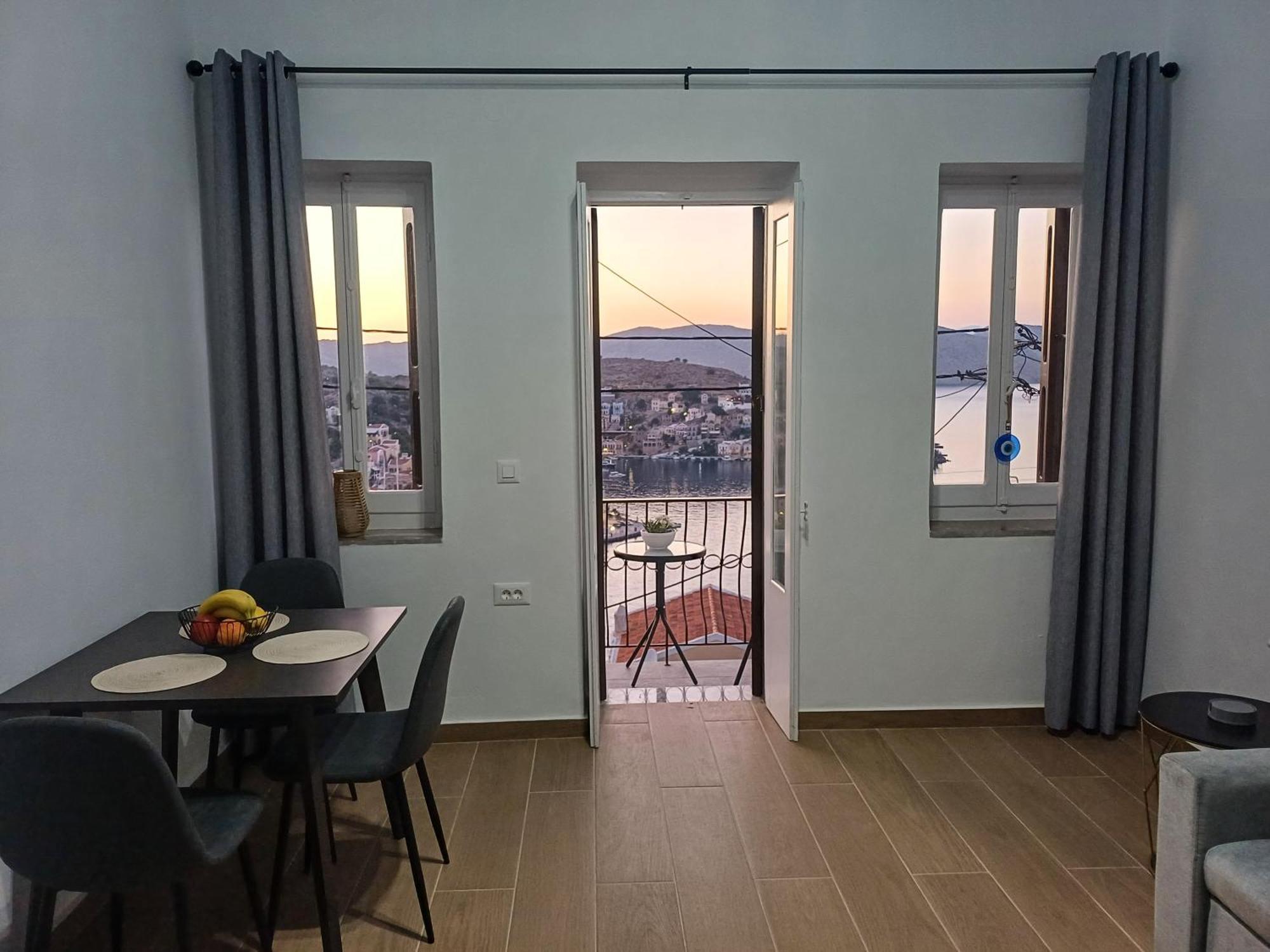 Duchess Harbour View Apartment Symi Exterior foto