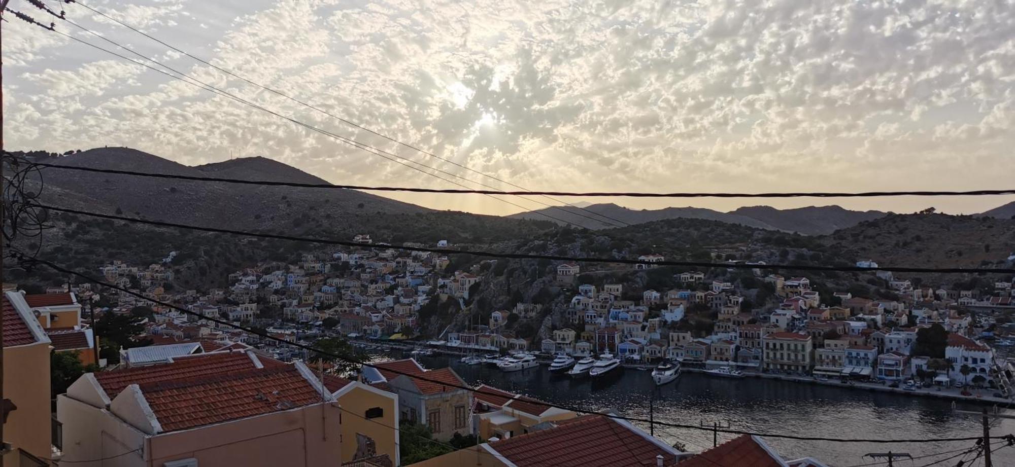 Duchess Harbour View Apartment Symi Cameră foto